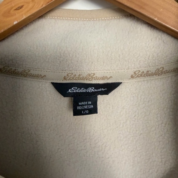 NWOT Eddie Bauer Men's Beige Cream Crewneck Henley Button Sweater - Picture 4 of 5